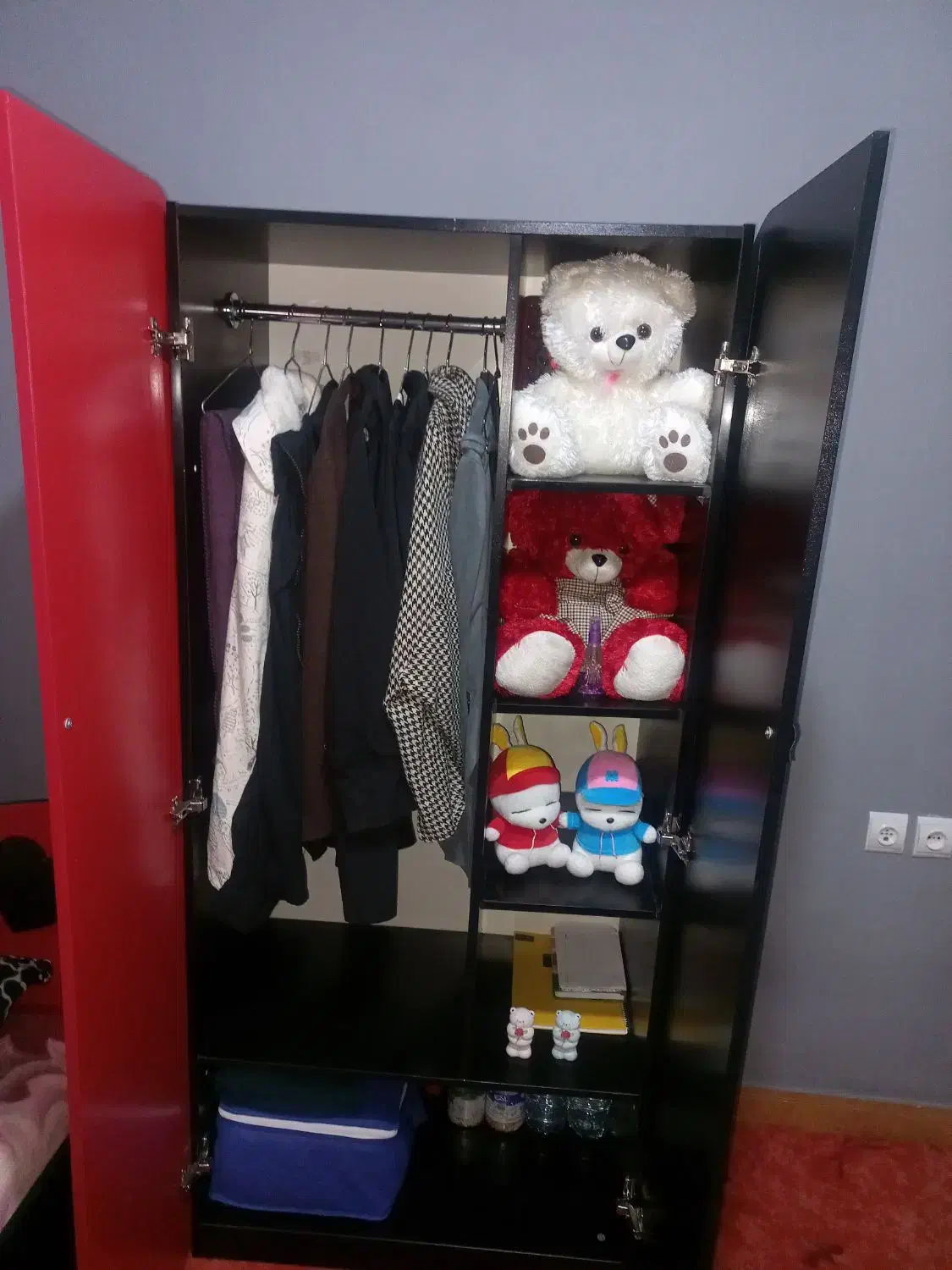 کمد نوجوان|تخت و سرویس خواب|اسلامشهر, شهرک مفیدی|دیوار