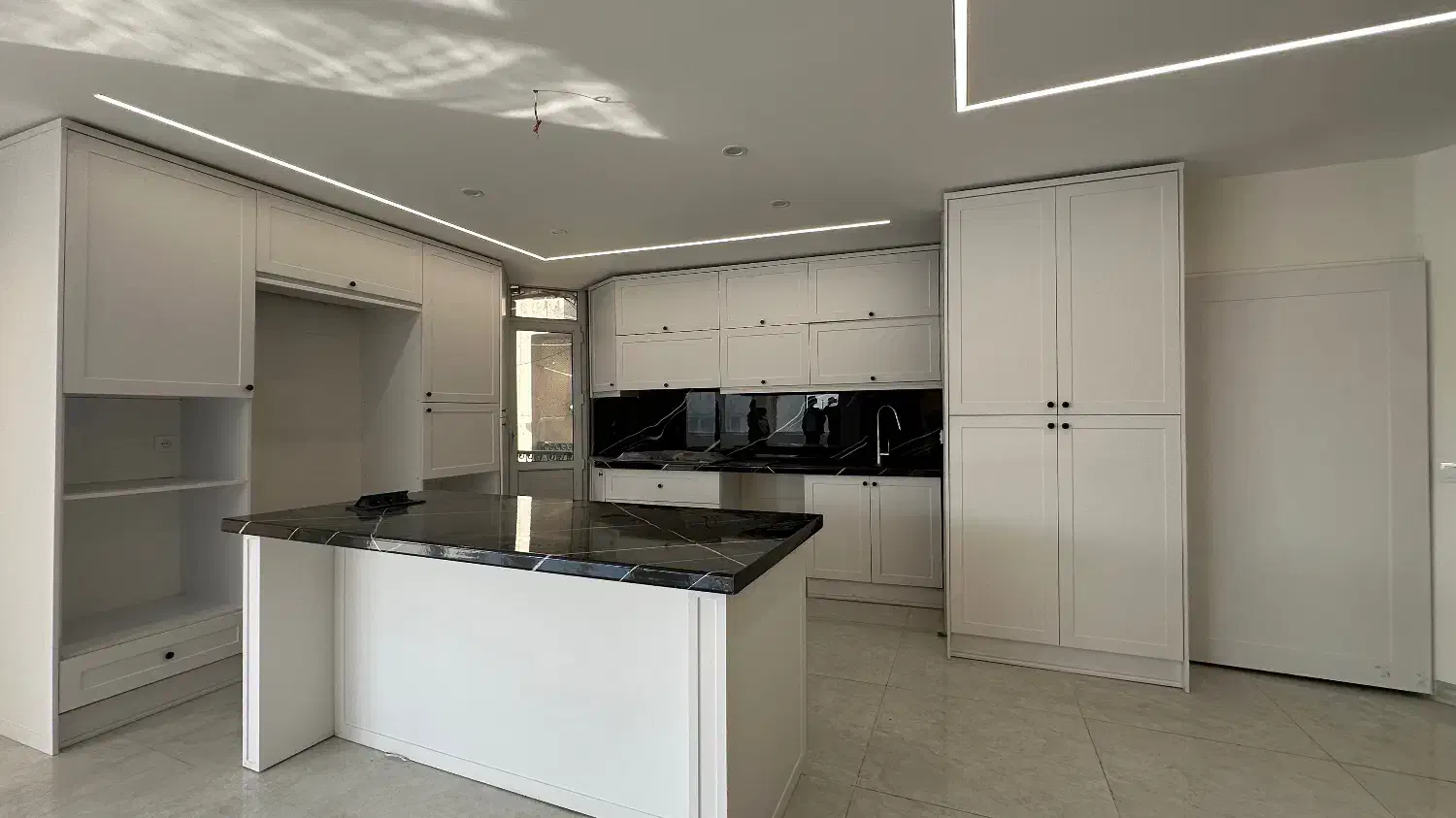 ۱۳۹ متر۳خواب و سالن پنجره قدی/آفتابگیر صراف جنوب|فروش آپارتمان|تهران, آسمان|دیوار