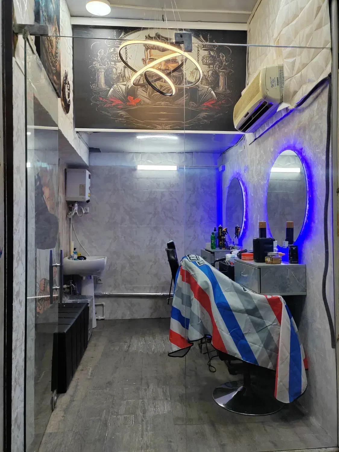 آرایشگر|استخدام درمانی، زیبایی، بهداشتی|تهران, نیروی هوایی (پیروزی)|دیوار