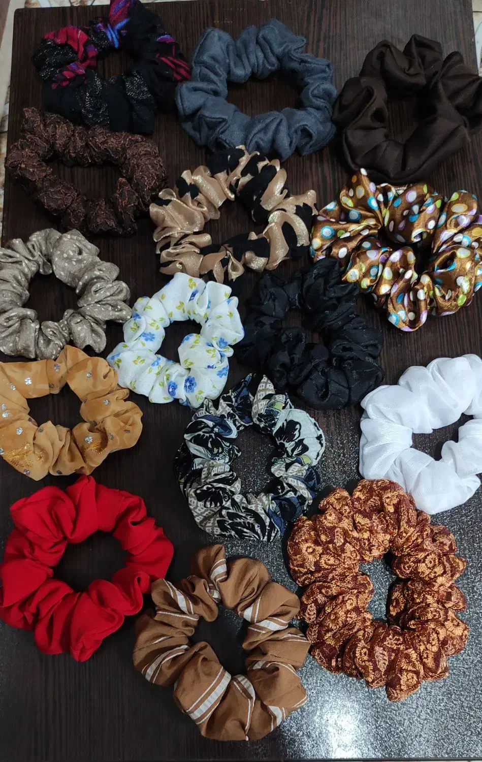 کش موی پارچه ای در رنگبندی متنوع به صورت عمده|زیورآلات و اکسسوری|رشت, جانبازان|دیوار