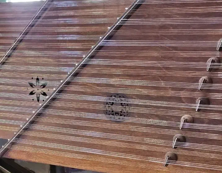 مرکز سنتور|سازهای سنتی|اردبیل, |دیوار