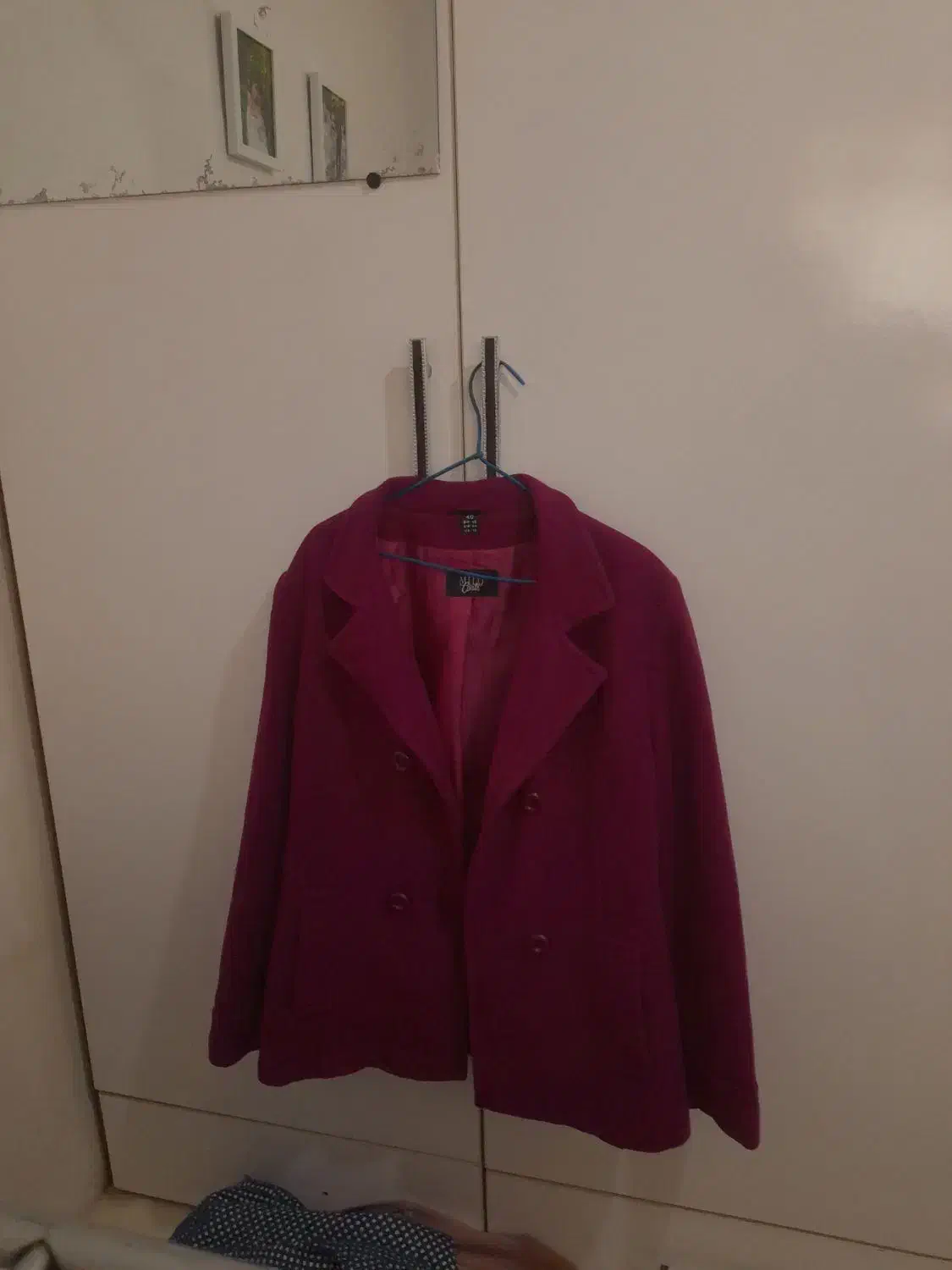 لباس رایگان|لباس|آستانه اشرفیه, |دیوار