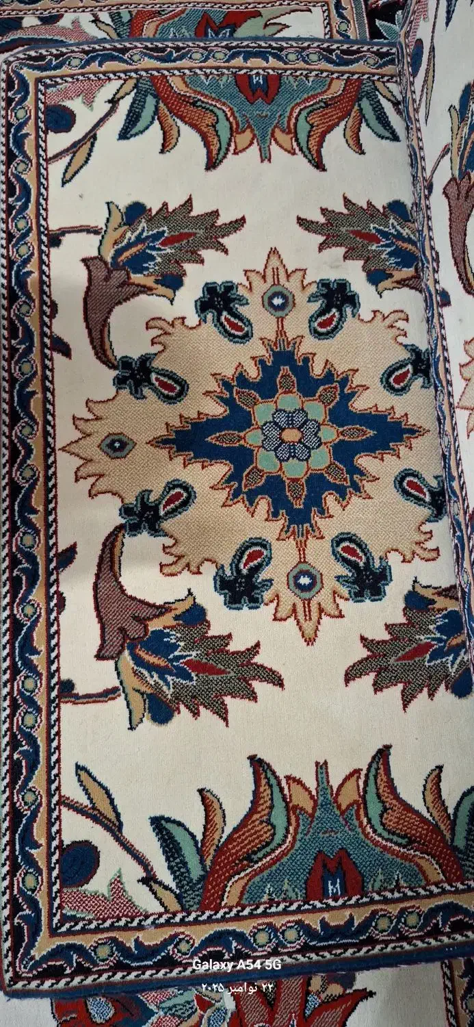 یک جفت پشتی بسیار شیک و نو|پشتی|زنجان, |دیوار