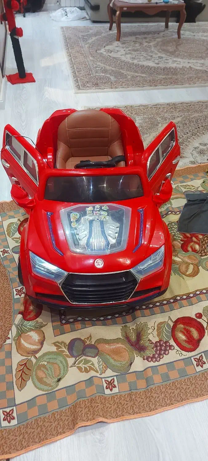 ماشین شارژی در حد نو|اسباب‌بازی بچه|اردبیل, |دیوار