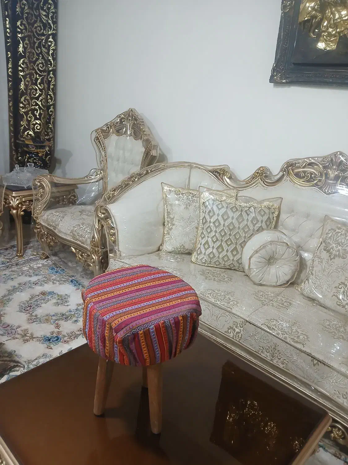 صندلی سه پایه|صندلی و نیمکت|تهران, شهید فکوری|دیوار