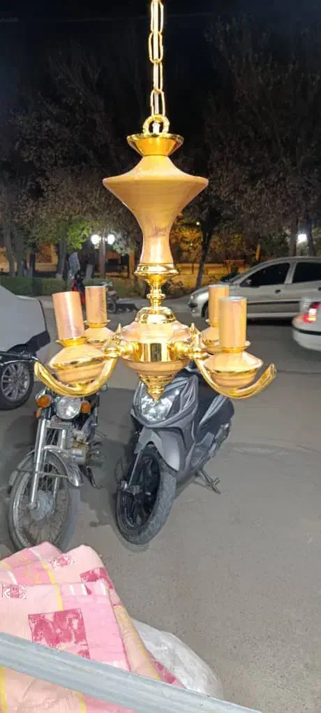 دو عدد لوستر|لوستر و چراغ آویز|یزد, |دیوار