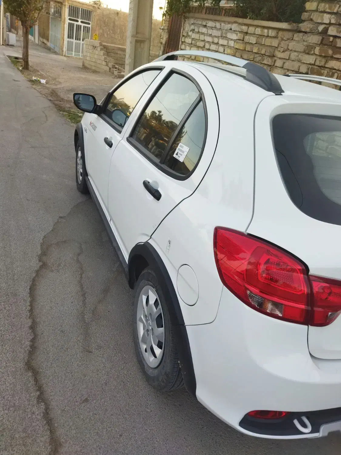 کوئیک اس|خودرو سواری و وانت|ابرکوه, |دیوار