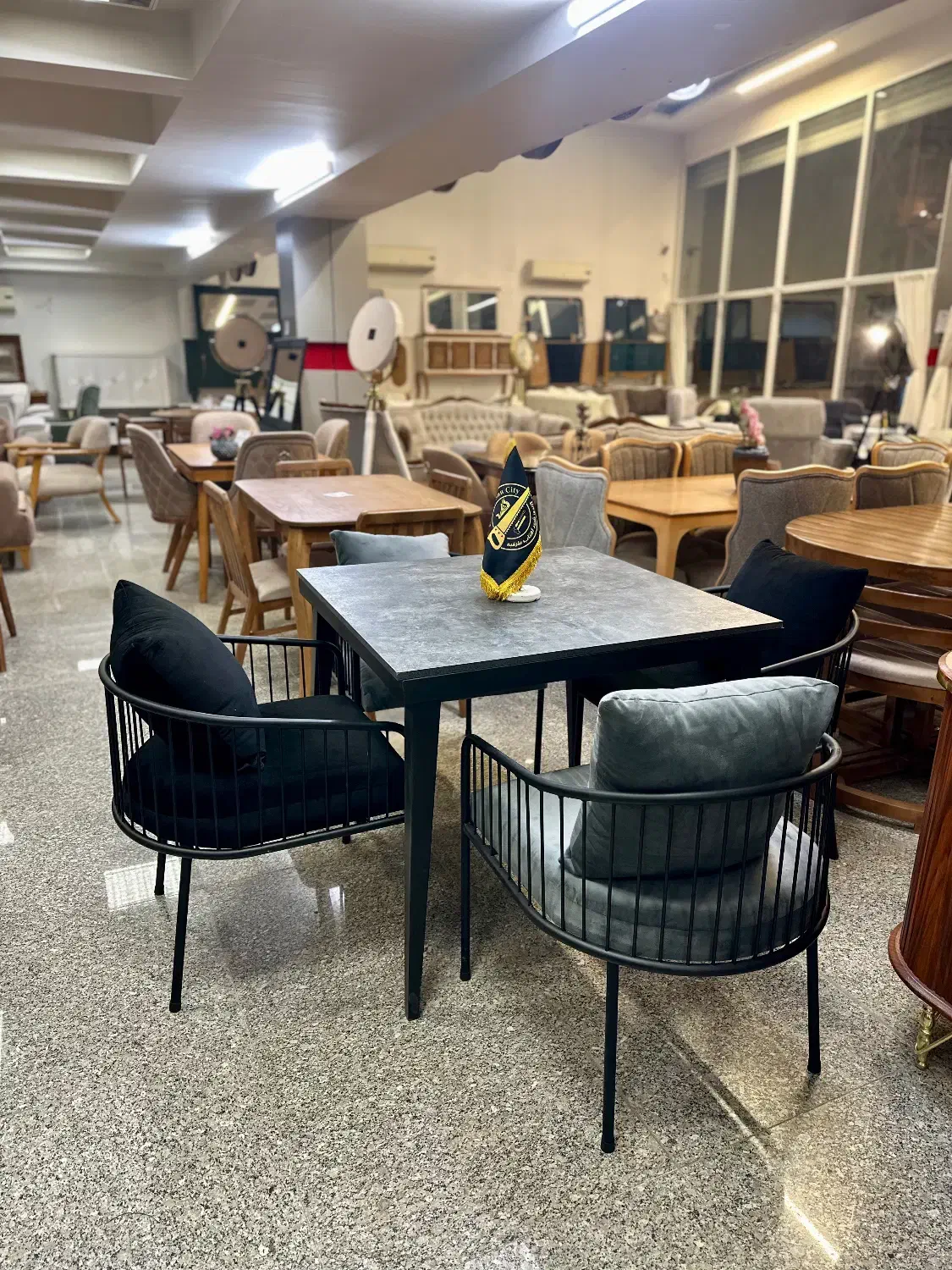 غذاخوری فلزی|میز و صندلی غذاخوری|مشهد, وکیلآباد|دیوار