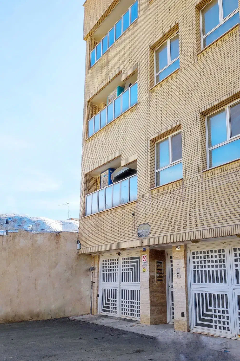 فروش آپارتمان خوش نقشه و دلباز چهارمردان|فروش آپارتمان|قم, چهار مردان|دیوار