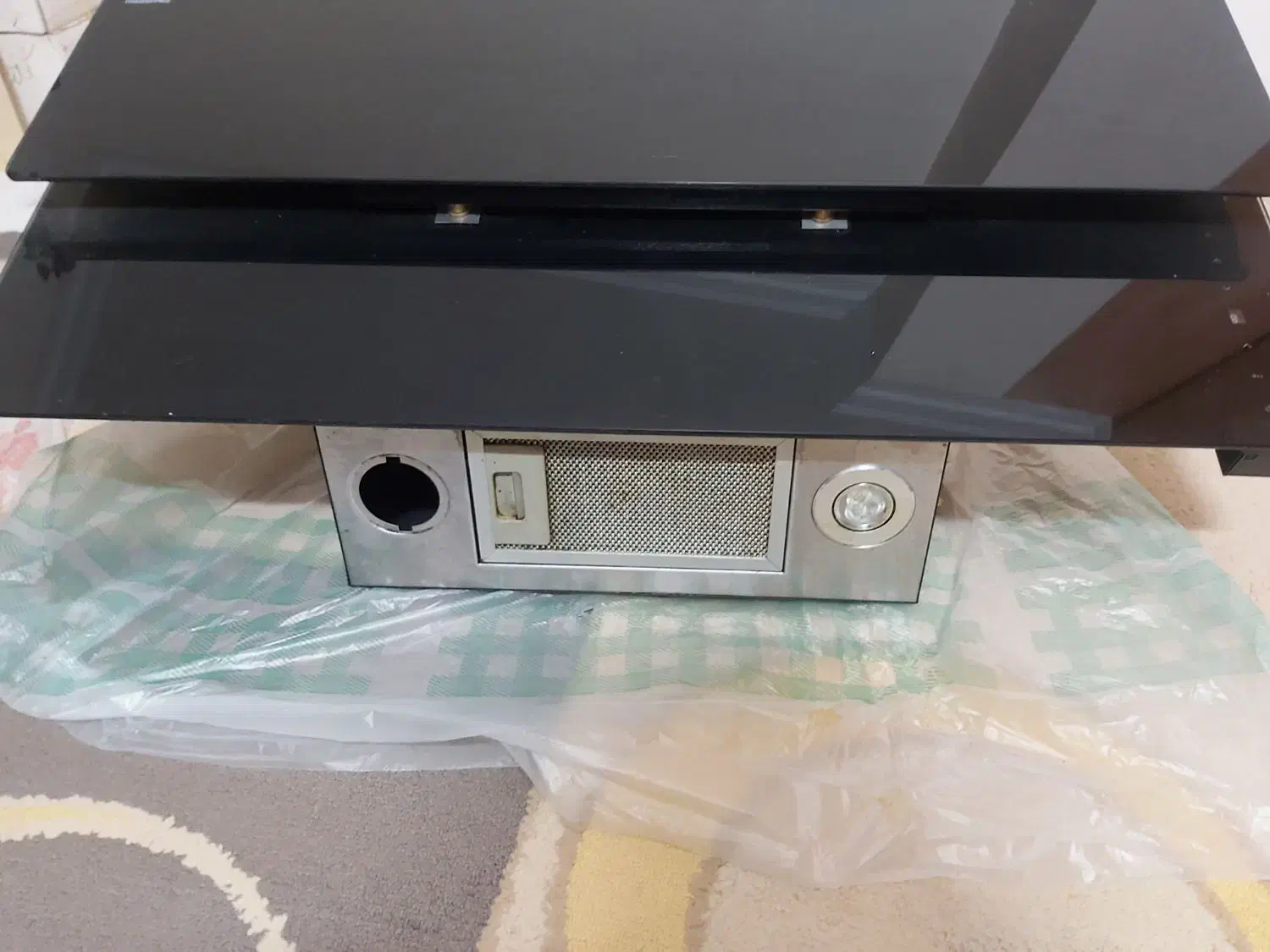 هود مسترپلاس|هود|اصفهان, ملک‌شهر|دیوار