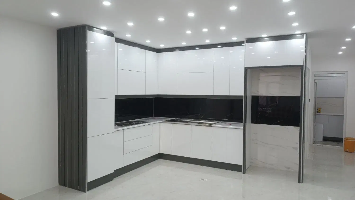 تعمیرات کابینت وکمد دیواری مبلمان میز صندلی و چوب|خدمات پیشه و مهارت|اهواز, کوی منابع طبیعی|دیوار