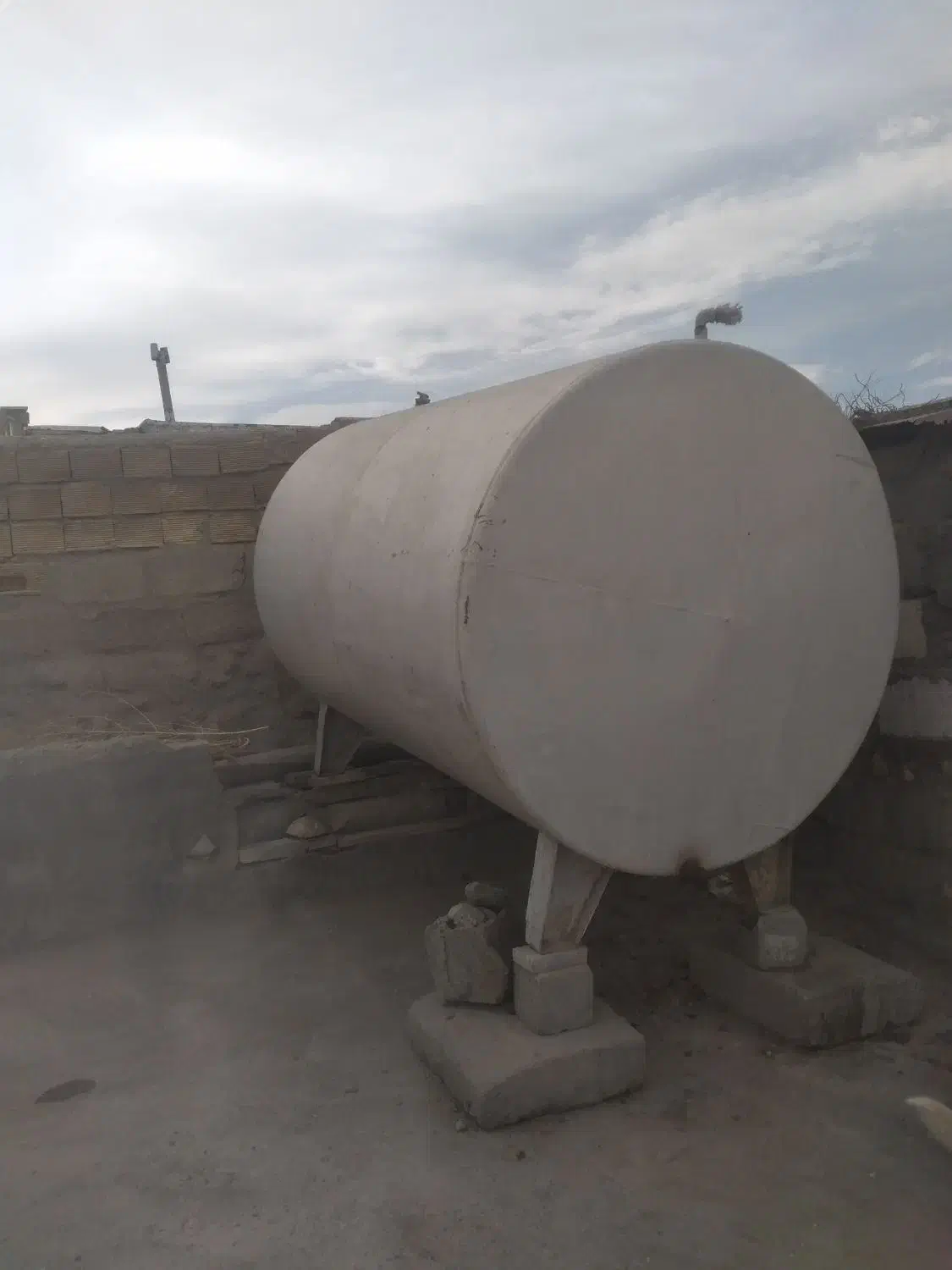 تانکر گازوئیل ۴۰۰۰لیتر|ماشینآلات صنعتی|دورود, |دیوار