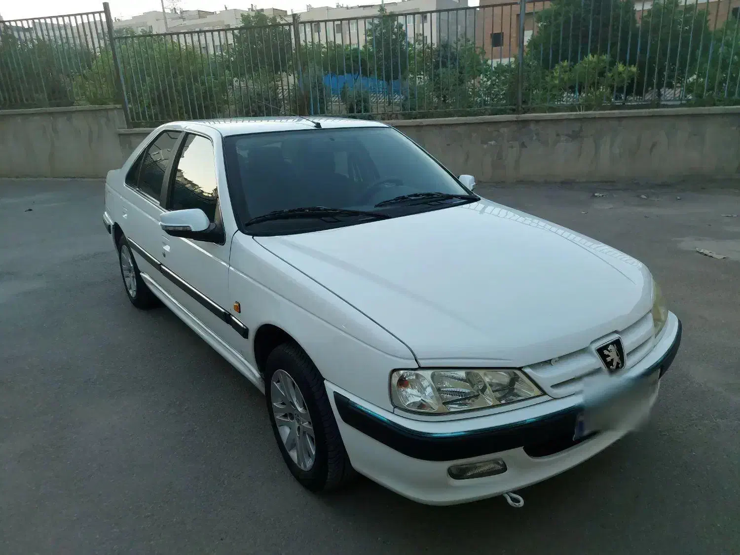 پارس ۱۴۰۰ سال سفارشی|خودرو سواری و وانت|مشهد, نیروی هوایی|دیوار