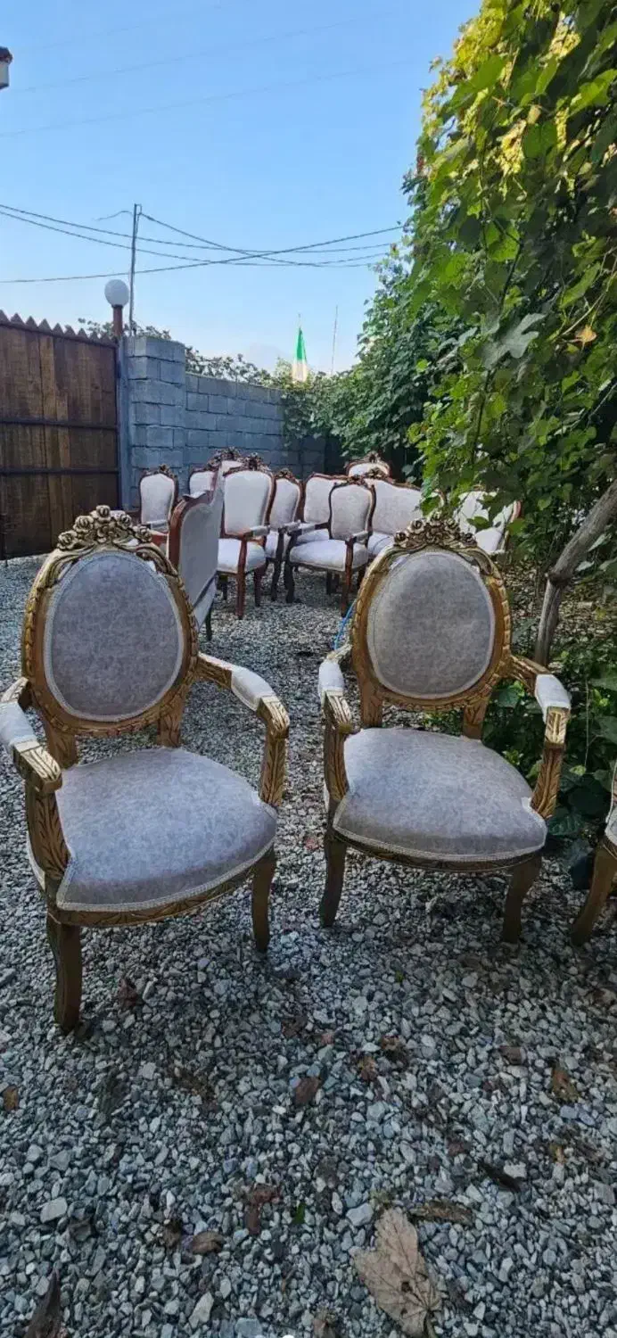 مبل نیو ایتالیایی به دلیل تغییر صنف نصف قیمت|مبلمان خانگی و میز عسلی|لنگرود, |دیوار