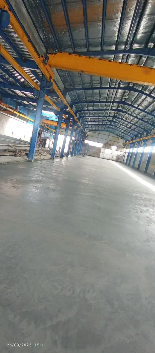 بتن ریزی کف با ماله پروانه و دوربین|خدمات پیشه و مهارت|تهران, آسمان|دیوار