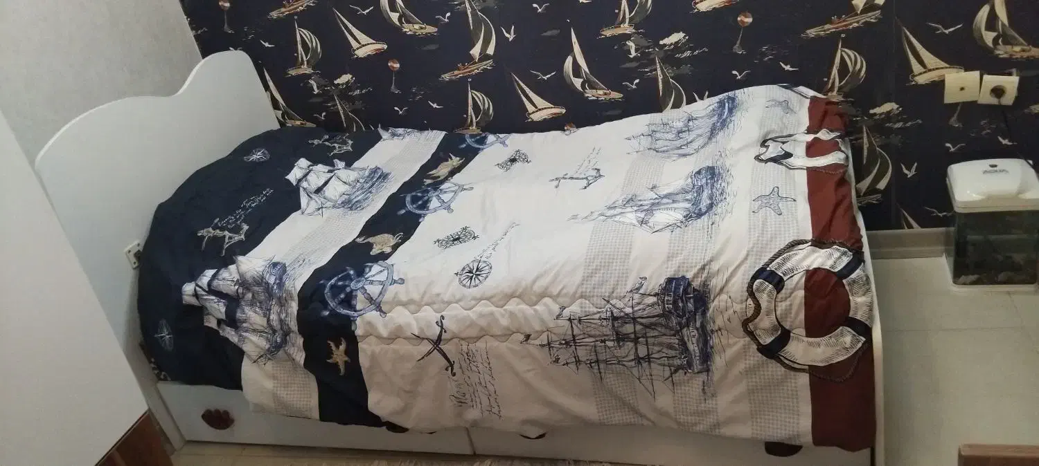 سرویس خواب|تخت و سرویس خواب|اصفهان, خانه اصفهان|دیوار