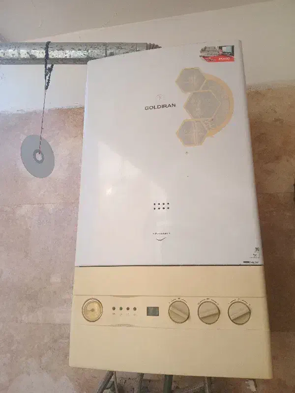 پکیج مارک  گلدایران کاملا سالم|آبگرمکن، پکیج، شوفاژ|تهران, تختی|دیوار