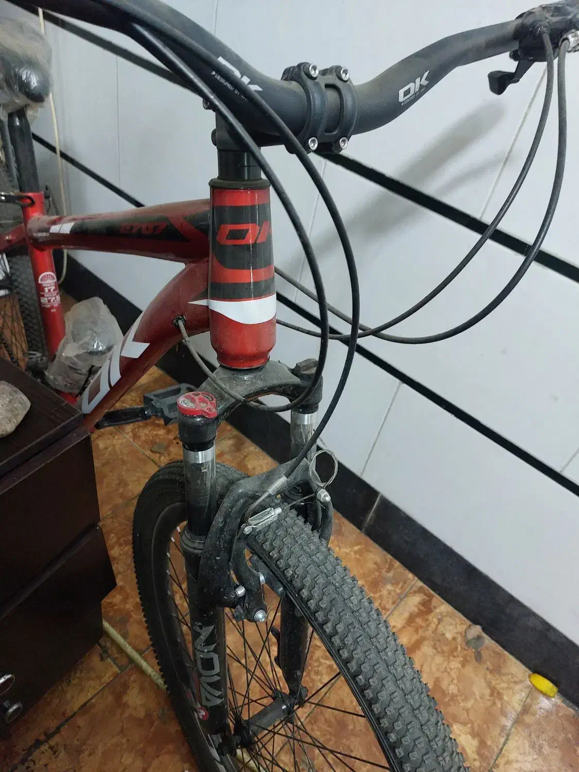 دوچرخه|دوچرخه، اسکیت، اسکوتر|صومعه‌سرا, |دیوار