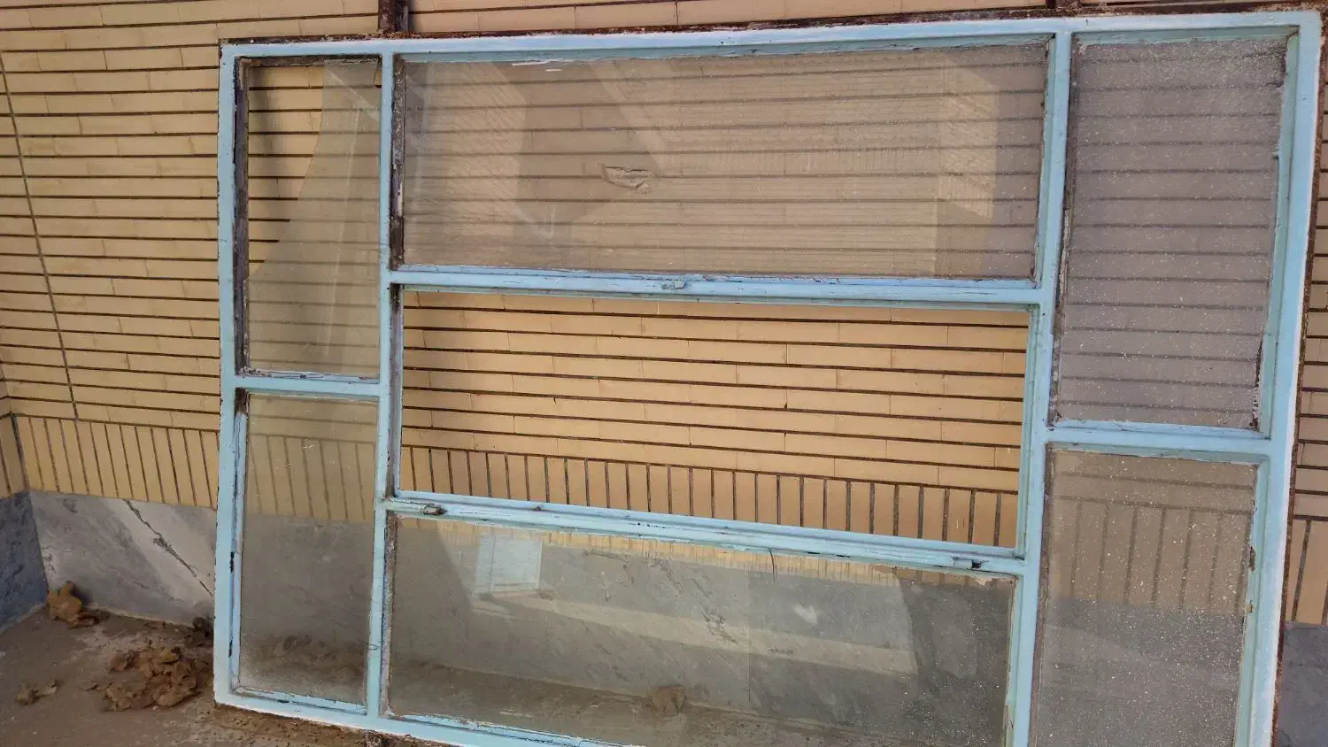 تعدادی در و پنجره فروشی|مصالح و تجهیزات ساختمان|فردوس (خراسان), |دیوار