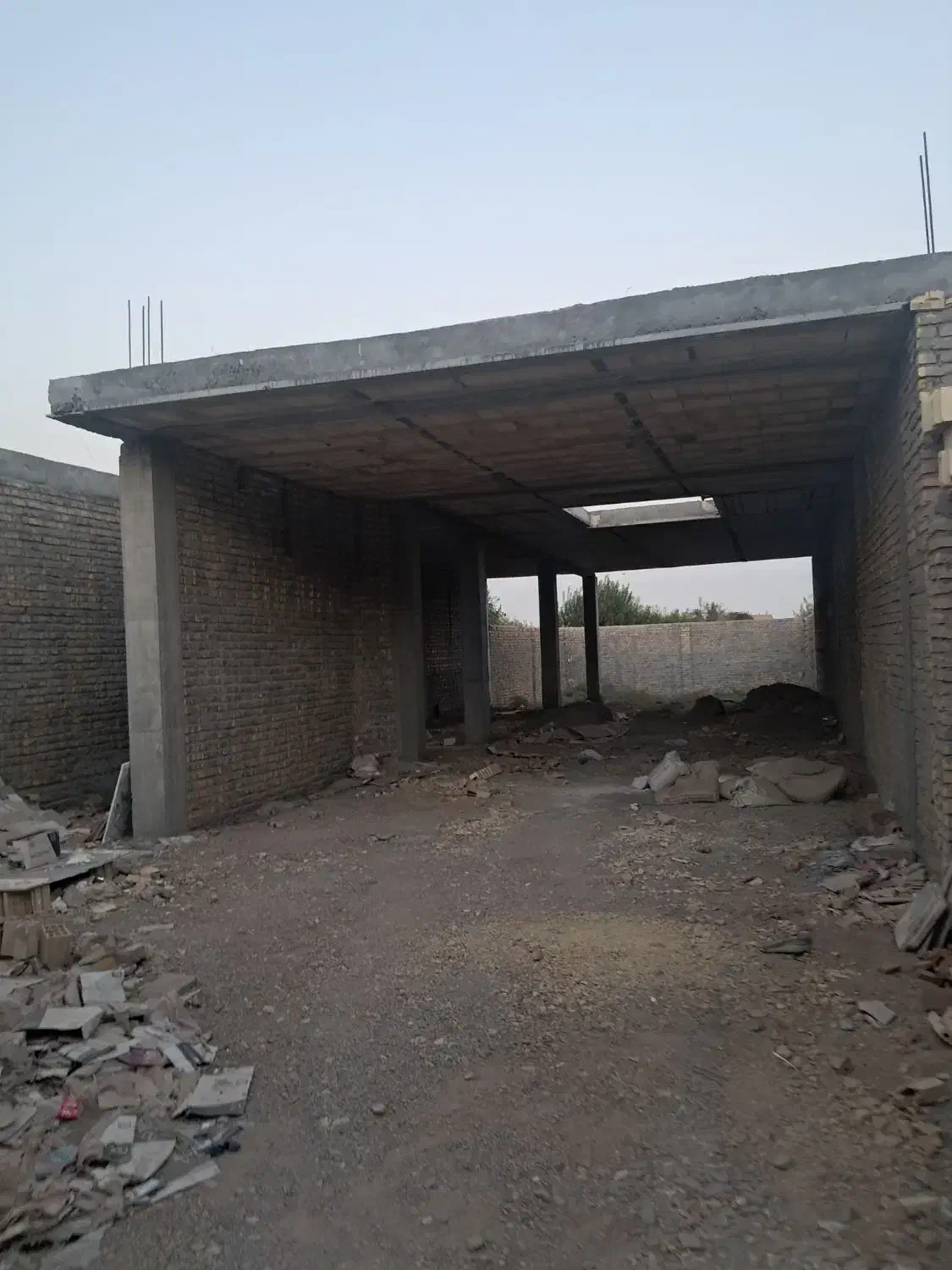 پیمانکاری ساختمان (ساخت و ساز)|خدمات پیشه و مهارت|میبد, |دیوار