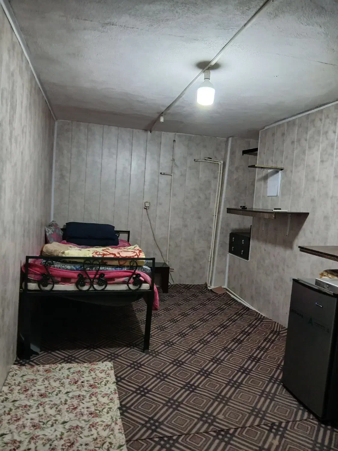 سویت روزانه یک نفره|اجارهٔ کوتاه‌مدت آپارتمان و سوئیت|سیرجان, |دیوار