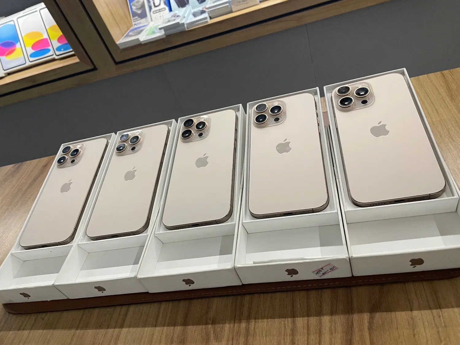 iphone 16 promax zaa آیفون ۱۶ پرومکس ۲۵۶ دوسیم|موبایل|مشهد, کوه سنگی|دیوار