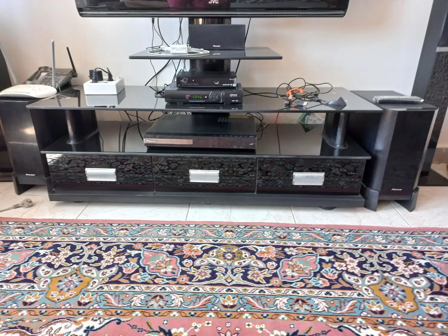 میز تلویزیون کاملا سالم شیشه وام دی اف|میز تلویزیون|پردیس, فاز ۱|دیوار