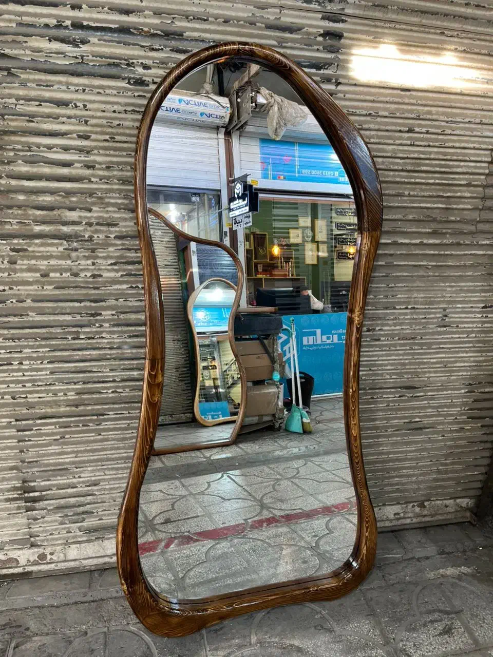 شیراز.بازار انقلاب.گالری قاب خاطره|آینه|شیراز, پارک آزادی|دیوار