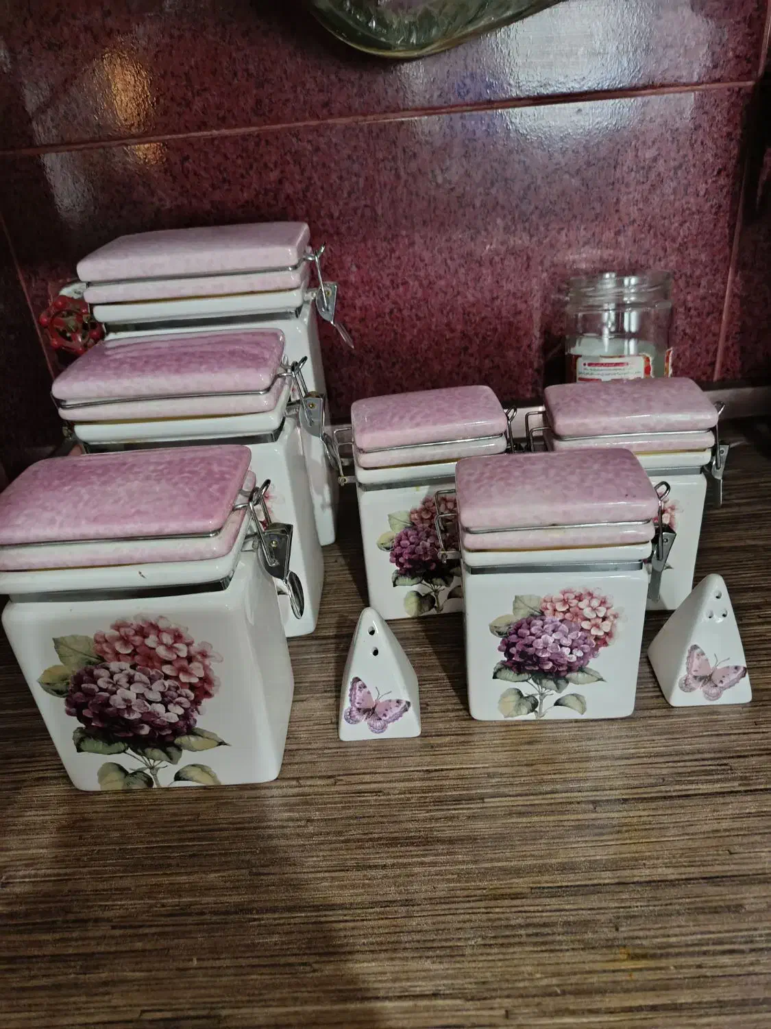 پاسماوری|ظروف نگهدارنده، پلاستیکی، یکبارمصرف|گلبهار, شهر جدید گلبهار|دیوار