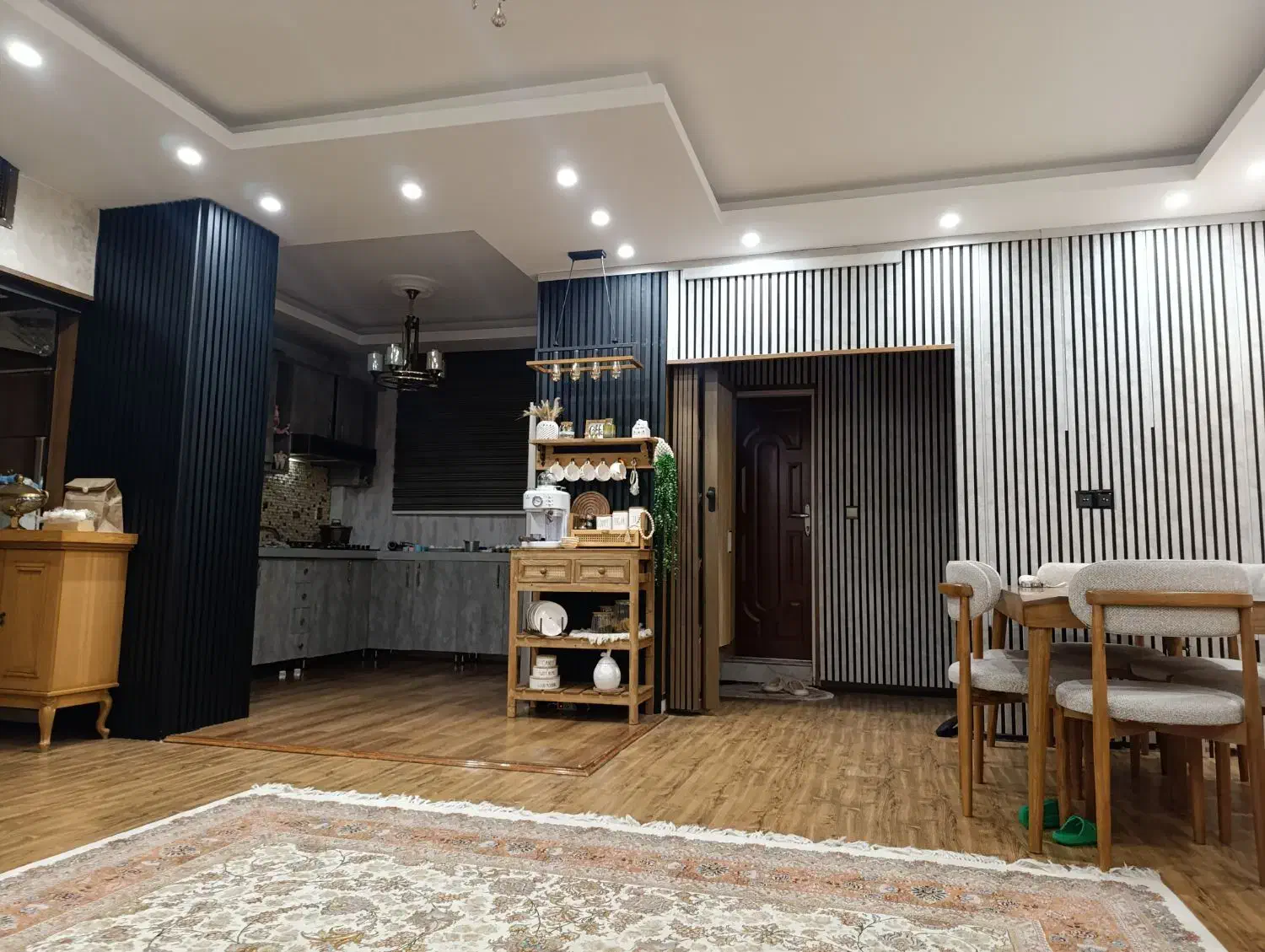 اپارتمان ۱۰۵ متری|فروش آپارتمان|مشهد, شاهد (شهرک غرب)|دیوار