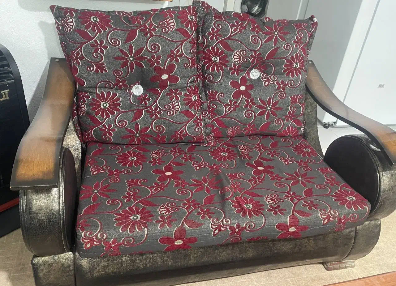 مبل راحتی|مبلمان خانگی و میز عسلی|رشت, آب و برق|دیوار