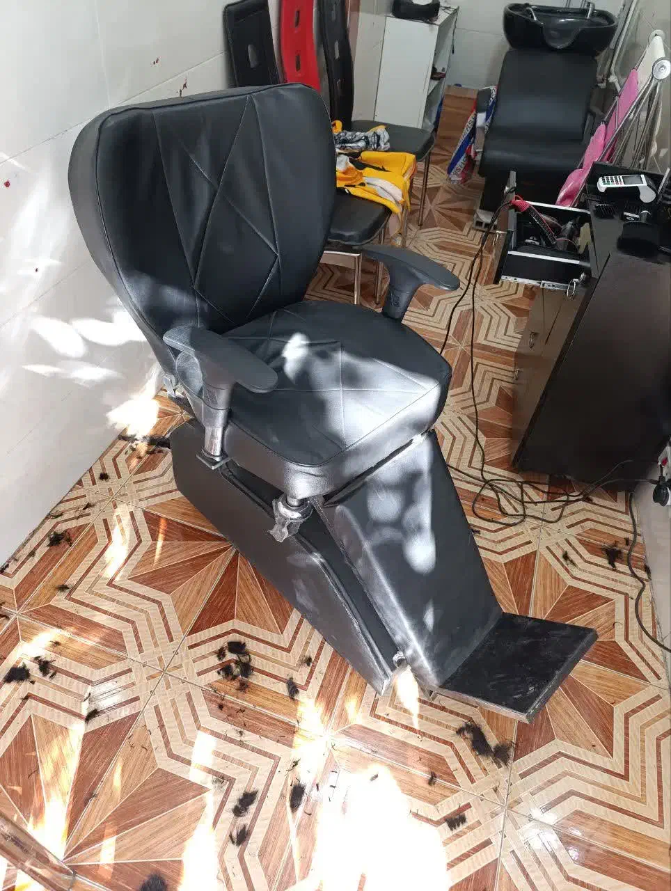 صندلی آرایشگاه|آرایشگاه و سالنهای زیبایی|رباطکریم, نصیرشهر|دیوار