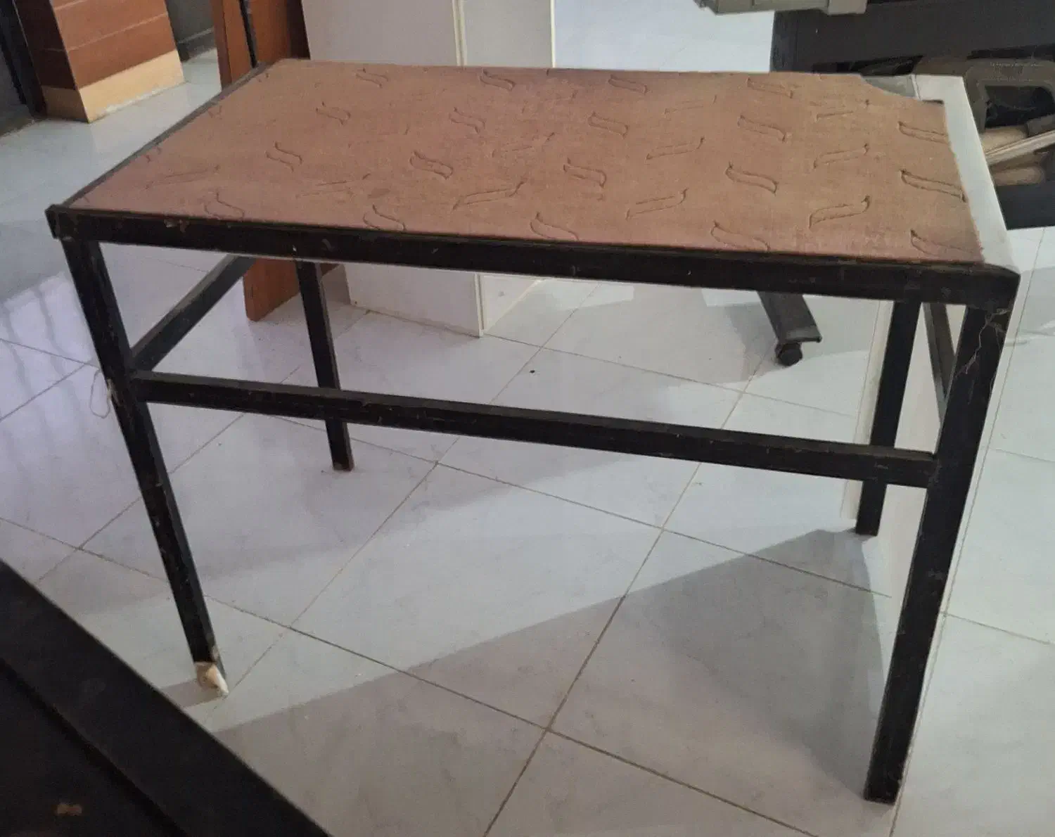 میز کار فلزی بسیار کاربردی|دفتر کار|اردبیل, |دیوار