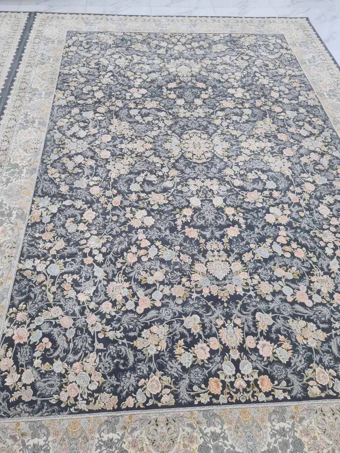 فرش ۱۲۰۰ شانه کاشان|فرش|گنبد کاووس, |دیوار