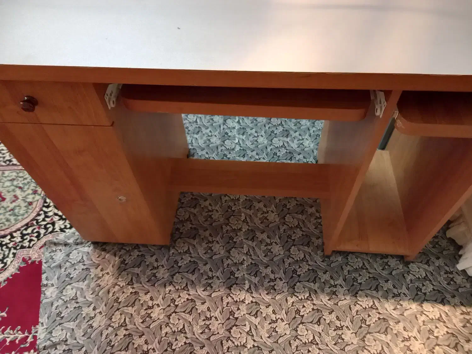 میز کامپیوتر|میز تحریر و کامپیوتر|مشهد, سرافرازان|دیوار