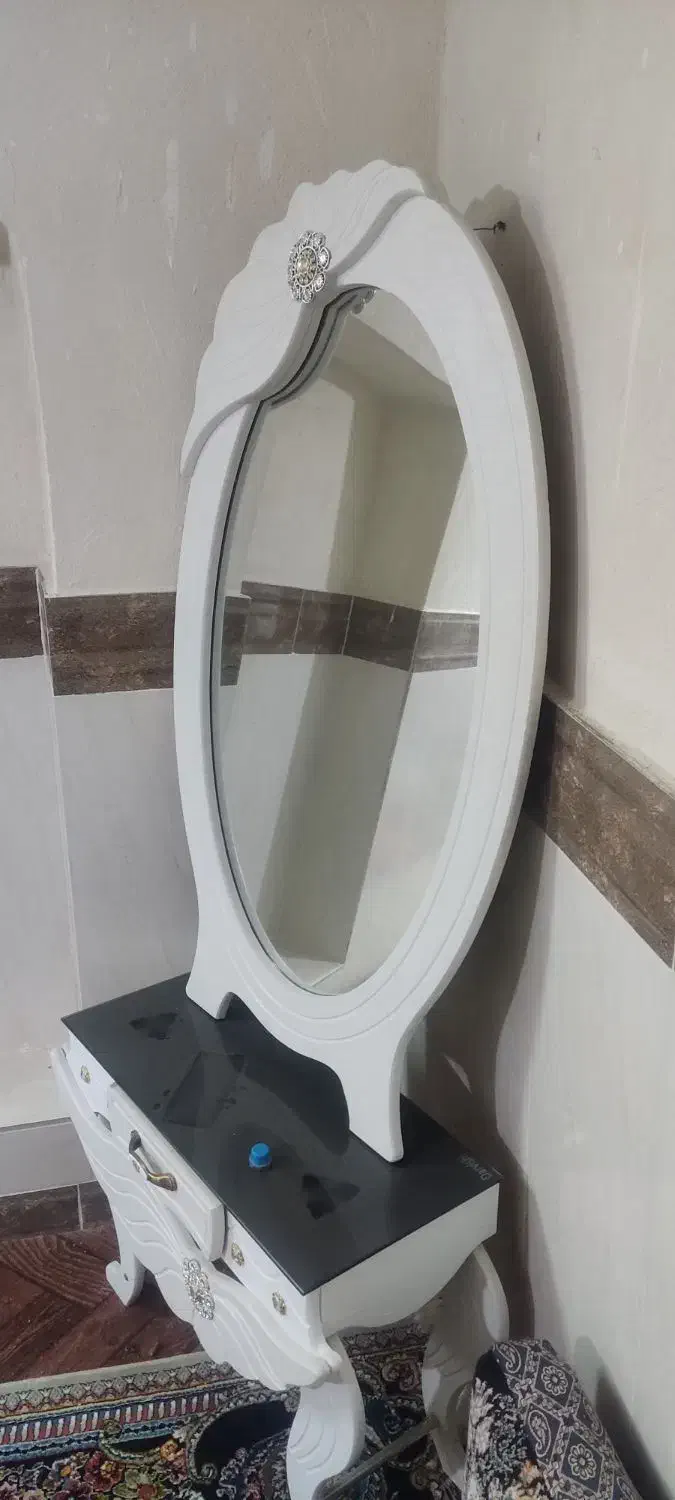 آینه و شمعدان|مبلمان خانگی و میز عسلی|بروجرد, |دیوار