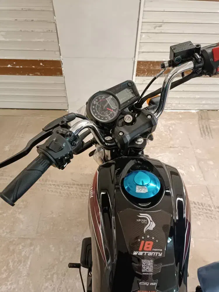 موتور فروشی زیر قیمت بازار بپرس هر چقد بود بعد|موتورسیکلت|بم پشت, |دیوار