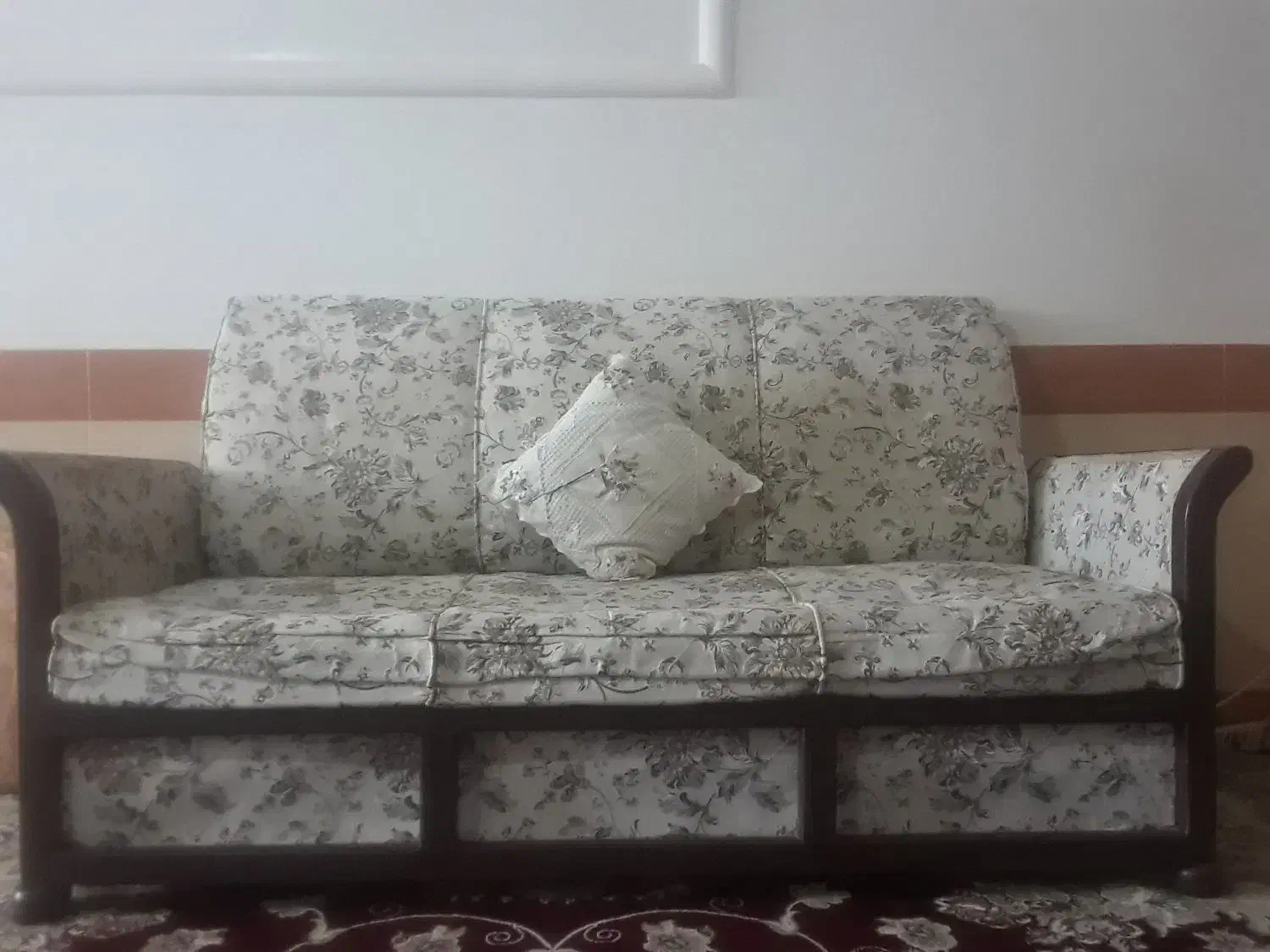 مبل تمیز|مبلمان خانگی و میز عسلی|تربت جام, کاریز نو سفلی|دیوار