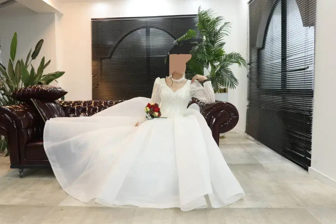 لباس عروس|لباس|سیاهکل, |دیوار