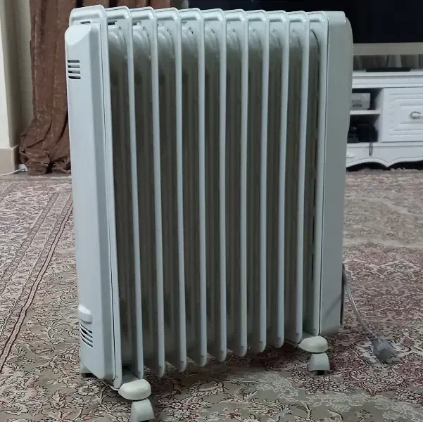 شوفاژ برقی ـ روغنی دلونگی KH771120|آبگرمکن، پکیج، شوفاژ|تهران, جوادیه|دیوار