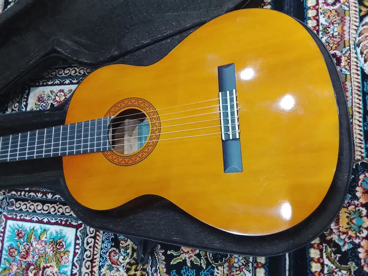 گیتار در حد نو c40|گیتار، بیس، امپلیفایر|آمل, |دیوار