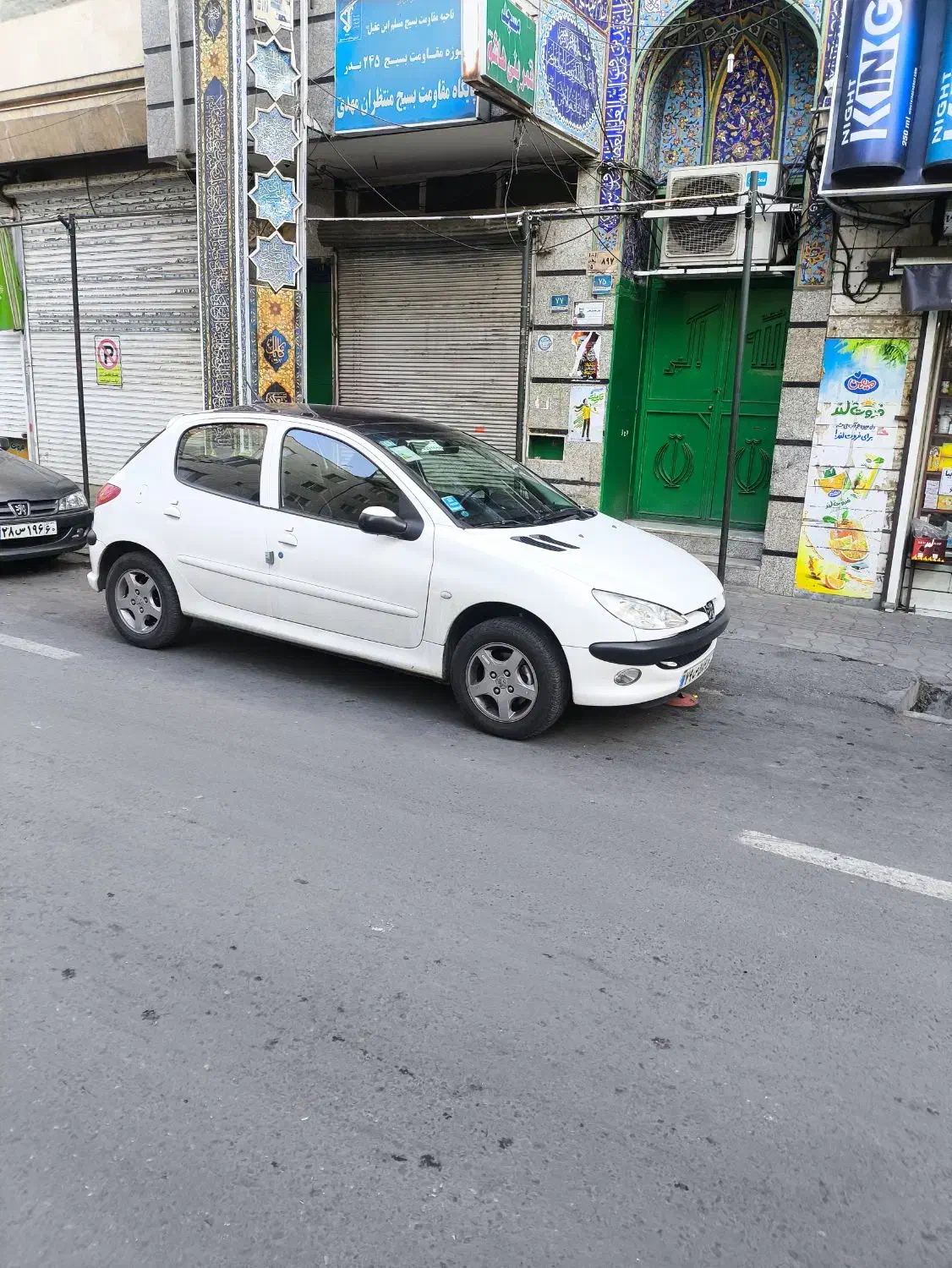 پژو ۲۰۶ تیپ ۳ مدل ۱۴۰۲ سقف شیشه|خودرو سواری و وانت|تهران, شهرک فردوس (حسینی)|دیوار