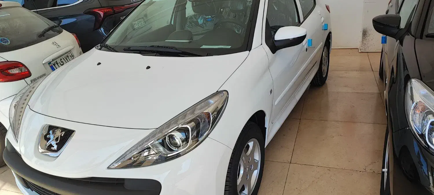 207 پانا دنده نقدی تحویل آنی|خودرو سواری و وانت|کمیجان, |دیوار