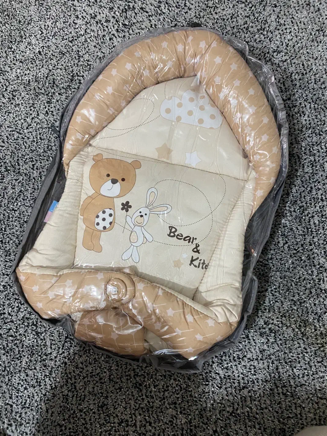 آغوشی نوزاد برند رزبزن|اسباب و اثاث بچه|همدان, |دیوار