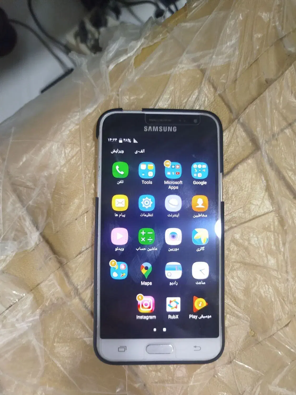 سامسنوگ j3|موبایل|بروجن, |دیوار