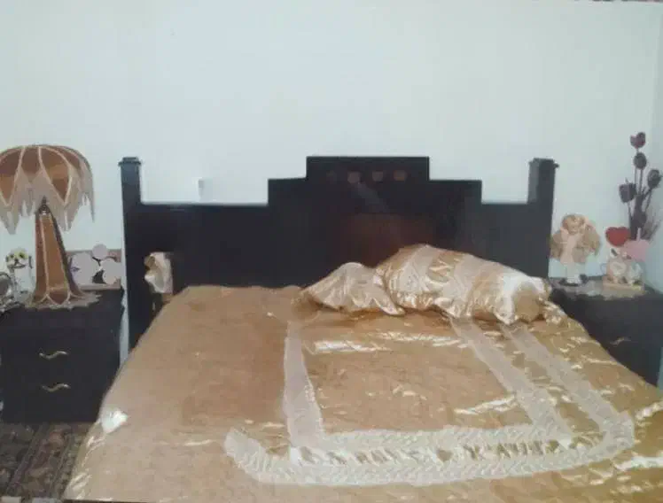 سرویس کامل تخت ومیز..|تخت و سرویس خواب|شهرضا, |دیوار