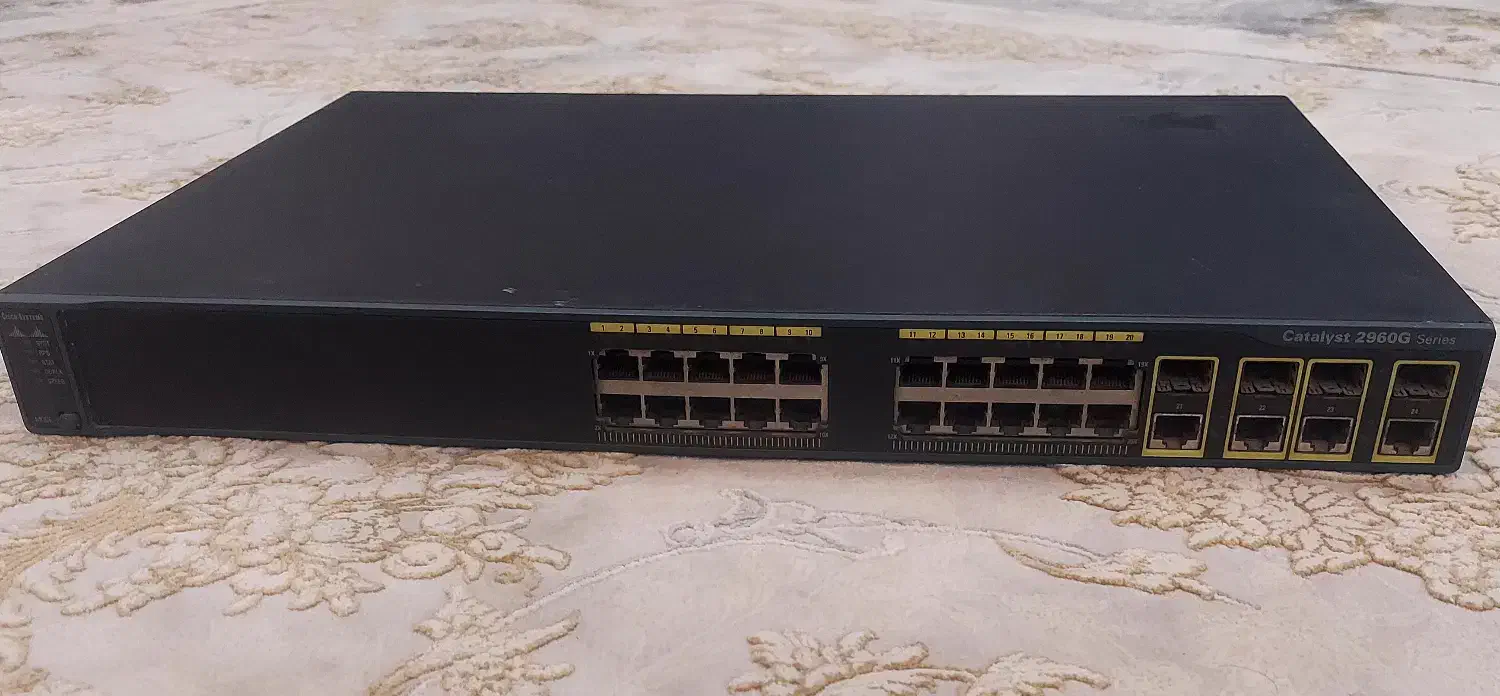 سوئیچ سیسکو مدل ۲۹۶۰g|مودم و تجهیزات شبکه|قدس, شهر‌قدس|دیوار