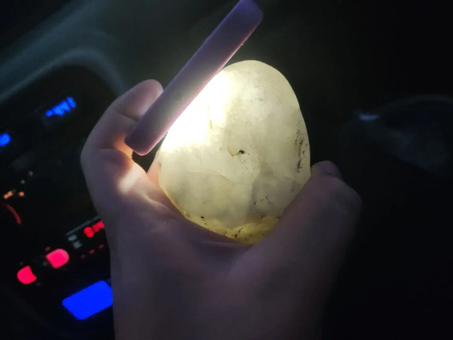 سنگ قیمتی مورگانیک سفید معدنی دور نجف|کلکسیون اشیاء عتیقه|شیروان (خراسان), |دیوار