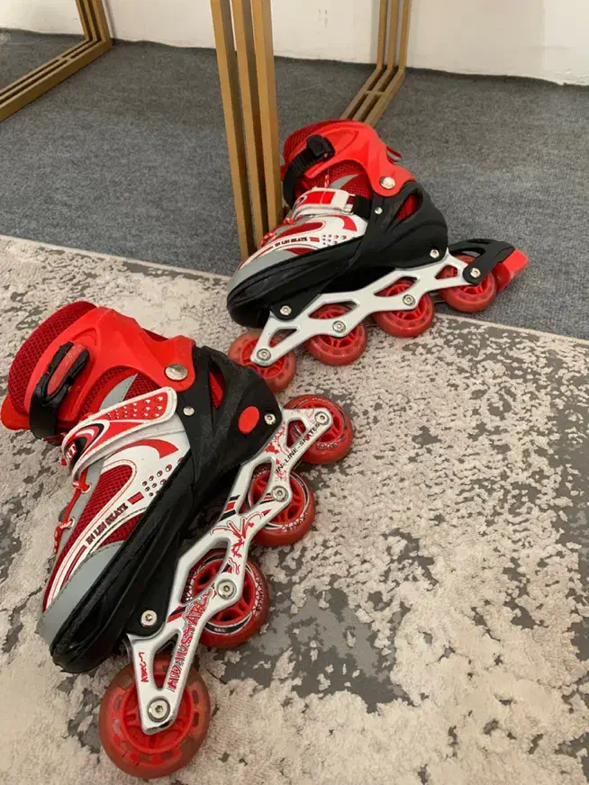 کفش اسکیت|دوچرخه، اسکیت، اسکوتر|سنندج, |دیوار