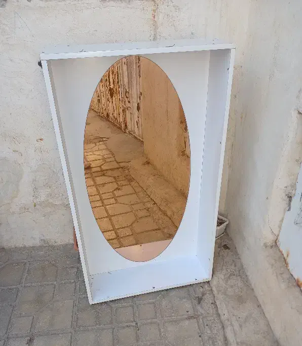 آینه|آینه|مرودشت, ابوذر شمالی‎|دیوار